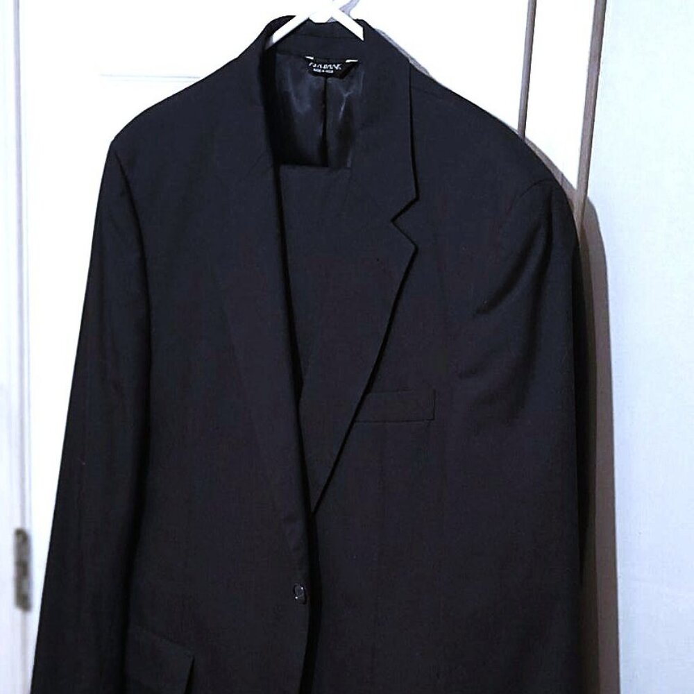 Joseph A. Bank Men Deep Blue 2 Peice Suit   44R